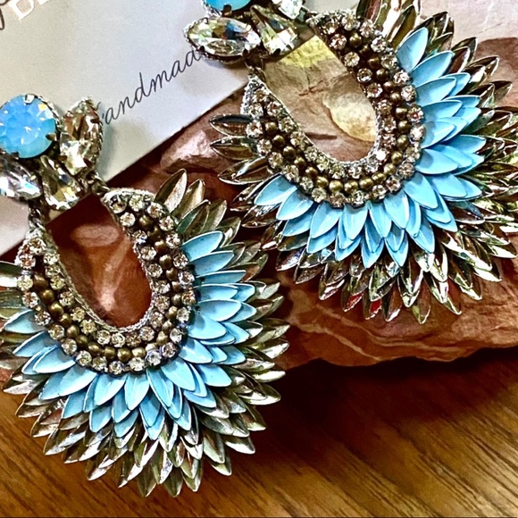 πΊπHPππΊ NWT Deepa Gurnani Crystal Lotus Petal Chandeliers - Picture 12 of 15